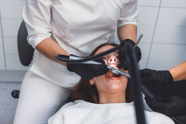 Best Emergency Dental Services for Seniors in Trumbull Center, CT
